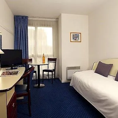 Appart'city Classic La Aparthotel 2*